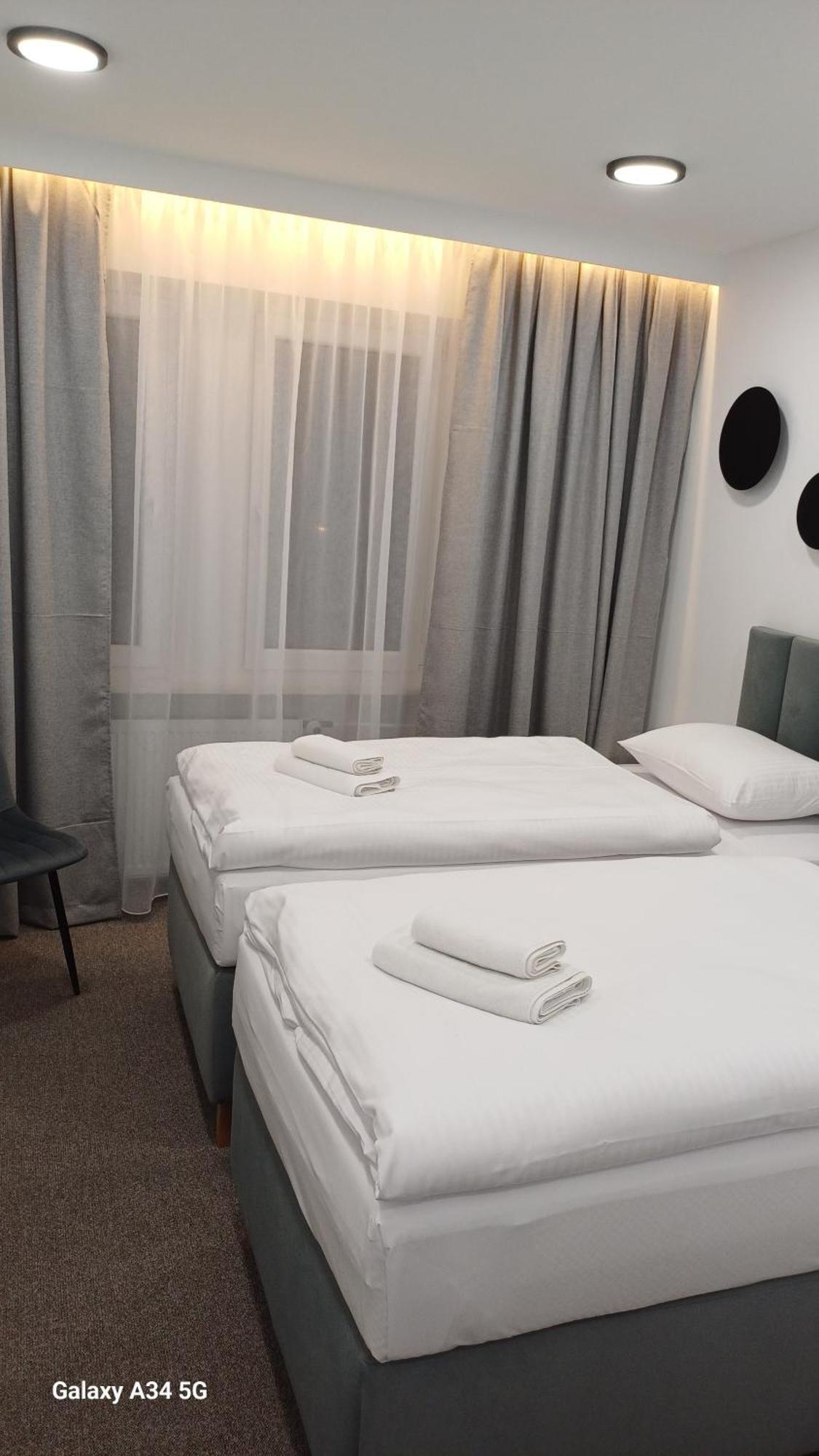 Hotel Piast Myślibórz Bagian luar foto